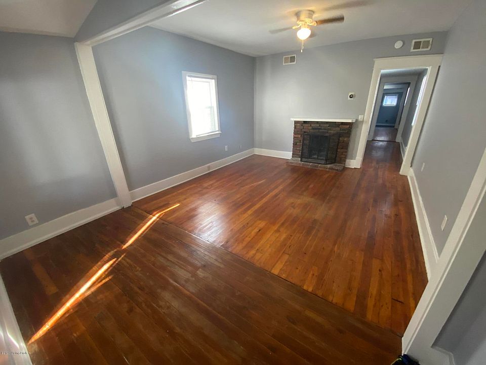 1st image of 2062 Emmet Ave