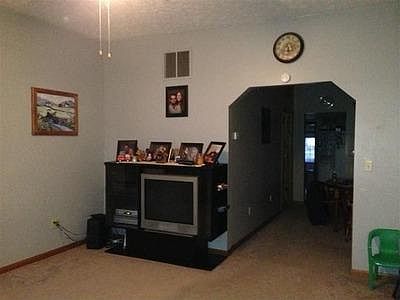 4th image of 1108 Park Ave