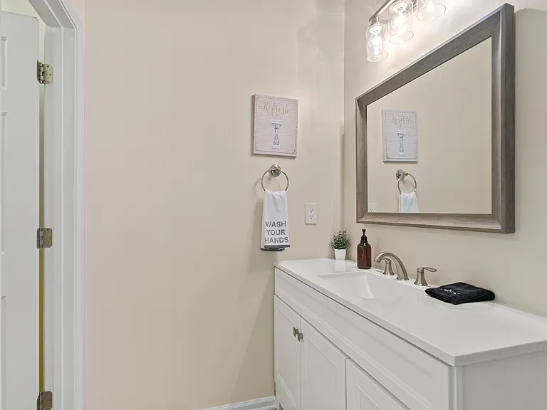 729 Sunny Field Ln — Photo 41