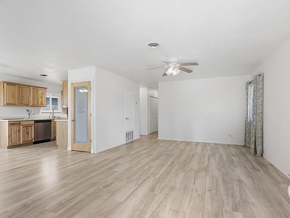 4th image of 10073 N St