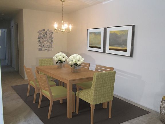 2nd image of 302 Stevens Cir APT 3C