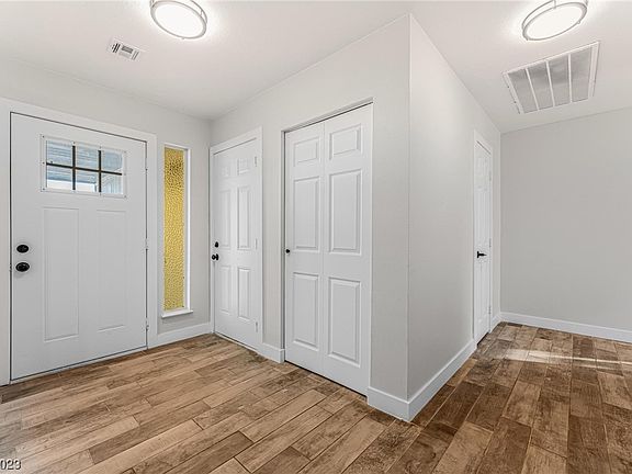 4th image of 4733 Tierra Verde St