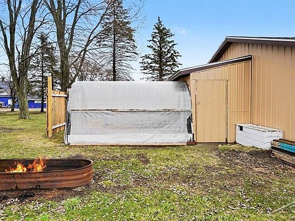 3rd image of 5456 Mangus Rd