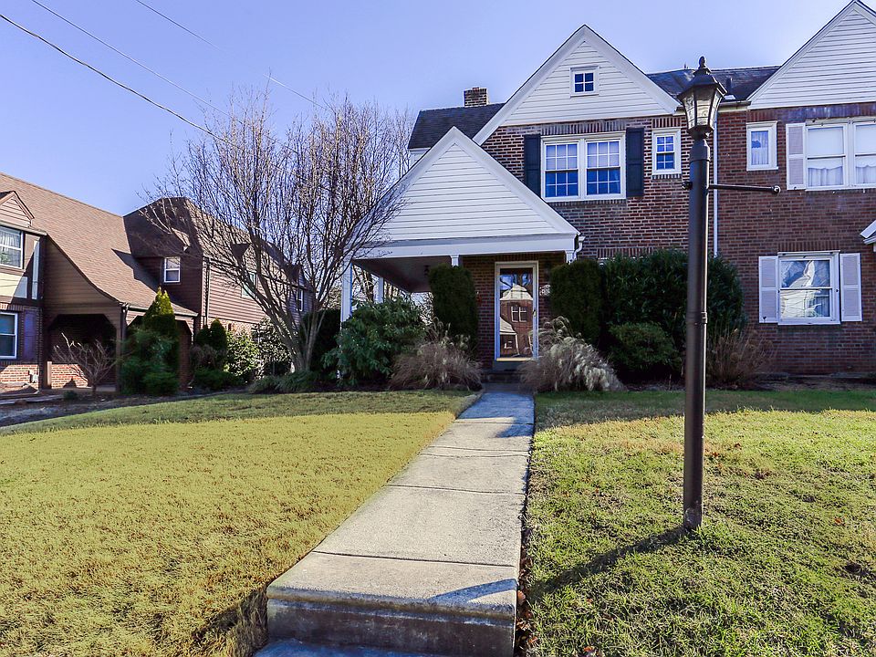 1st image of 305 Lincoln Ave