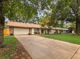 1840 E Jacqueline St, Springfield, MO 65804