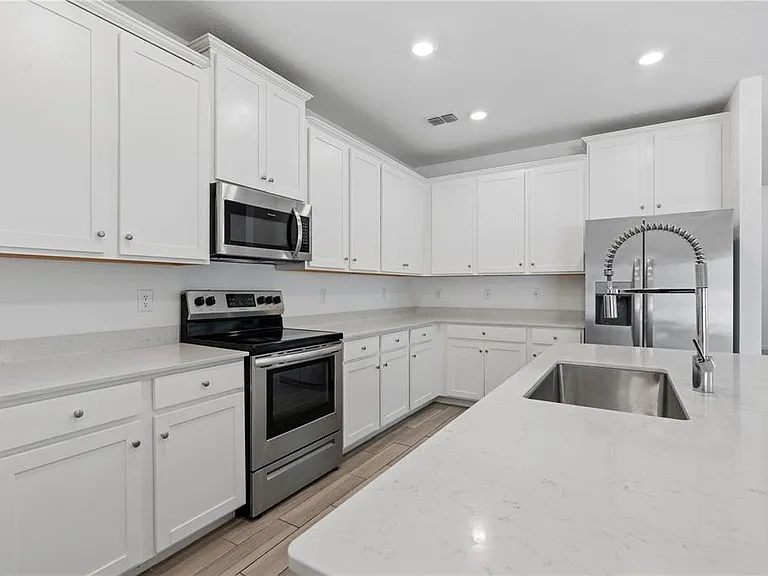 5637 SW 93rd St — Photo 12