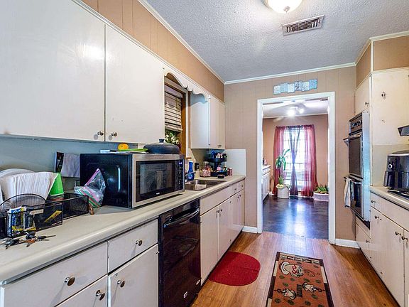 5th image of 23 Fair Oaks Dr
