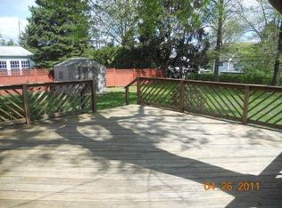 104 Lyster Rd, Oreland, PA 19075