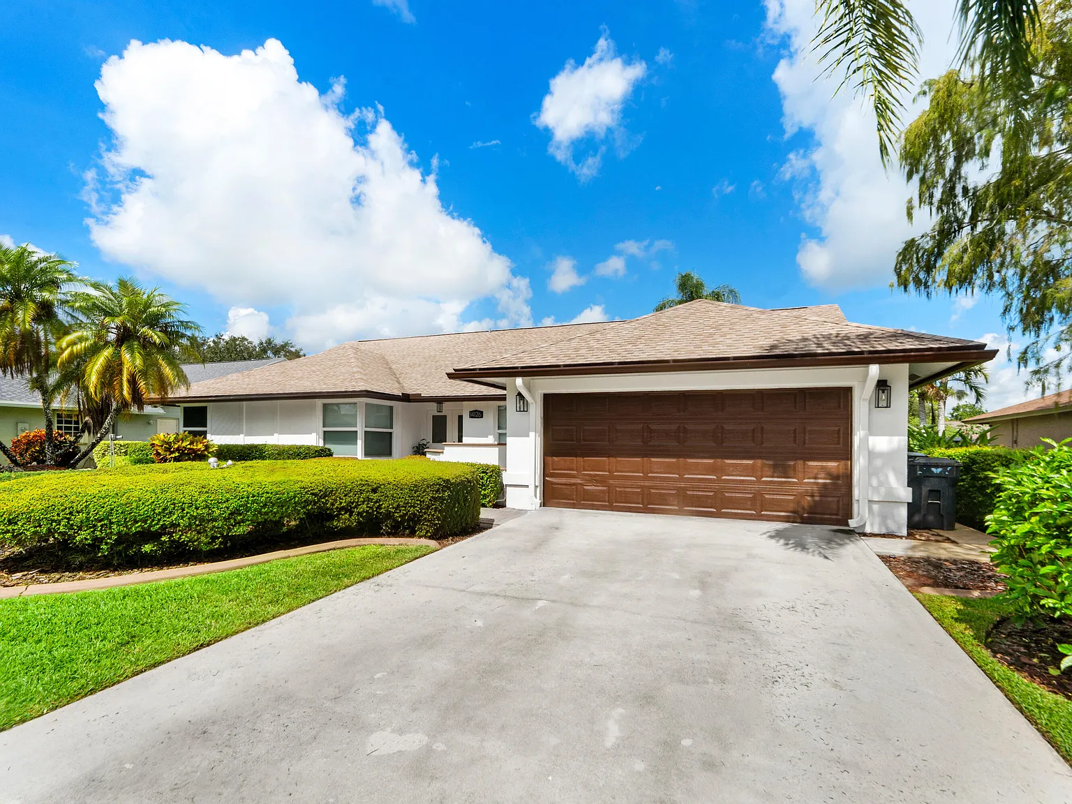 4 bed, 2.0 bath, 2343 sqft, $8,500 — Photo 3