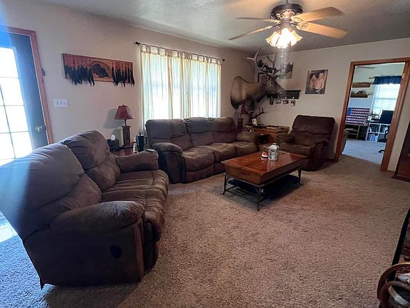 4th image of 22177 Midvale Road