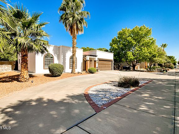 5th image of 721 Villa Antigua Ct