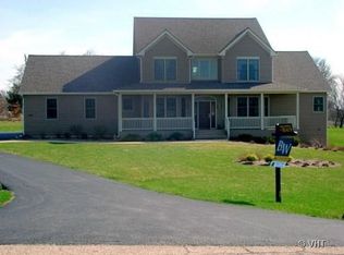 21107 Ratfield Rd, Marengo, IL 60152