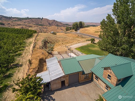 4th image of 4784 Crown Lane