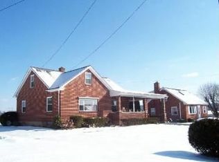 877 Gravel Pike, Palm, PA