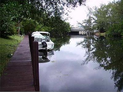 2nd image of 1860 Venice Park Dr APT 229