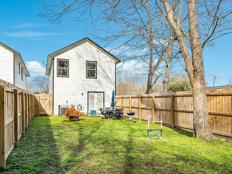 7903 Masters Rd — Photo 18