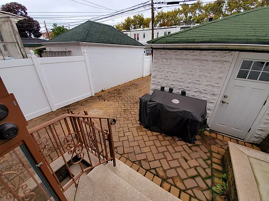 Rented by Brooklyn Property Group LLC | media 47