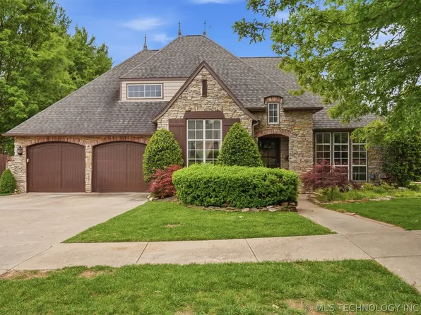 12209 S Ash Ave, Jenks, OK 74037