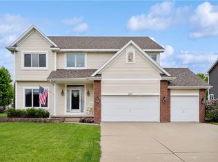 400 SW Hickory Gln, Grimes, IA 50111