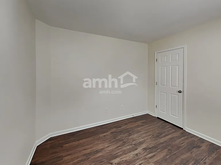 11234 Heritage Green Dr — Photo 17
