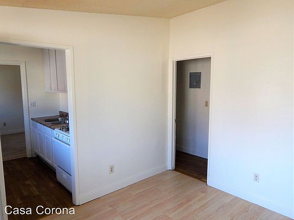 5th image of 950 W 5th St APT A14