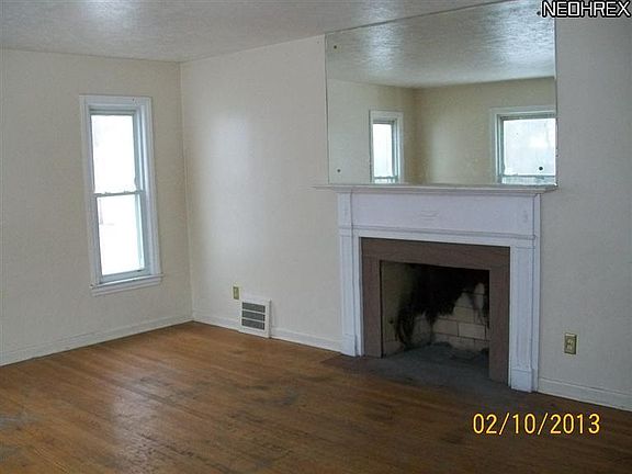 4th image of 3362 Meadowbrook Blvd