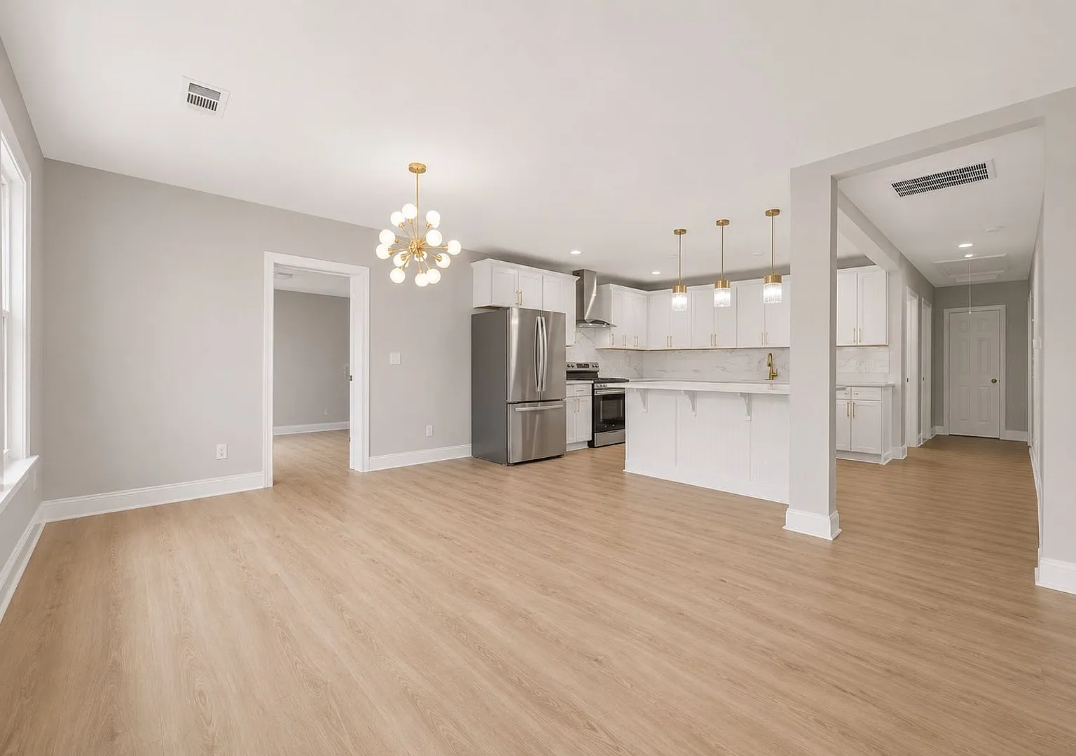 Move In by 8/15 & Save $500 OFF August Rent Fully Renovated Gem — Photo 2