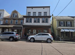 215 S 6th St #2, Shamokin, PA 17872