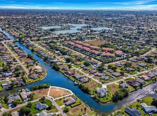222 NE 13th Ave, Cape Coral, FL 33909