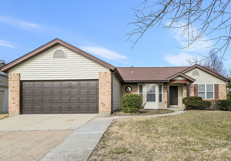 1st image of 603 Foxtail Dr