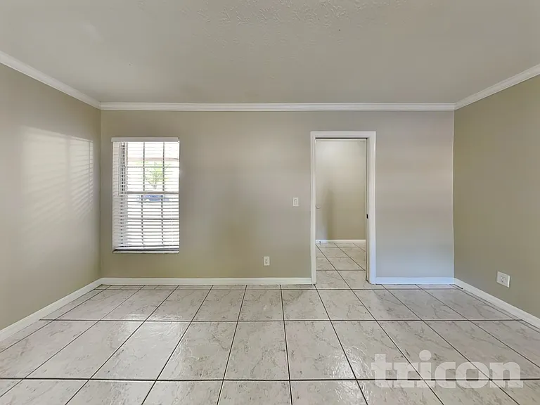 14314 Ravenwood Ln — Photo 6