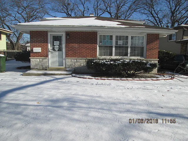14705 Memorial Dr photo 1
