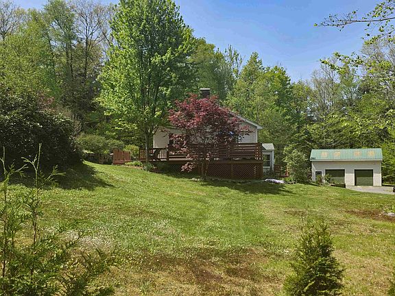 4th image of 313 South Pine Banks Road