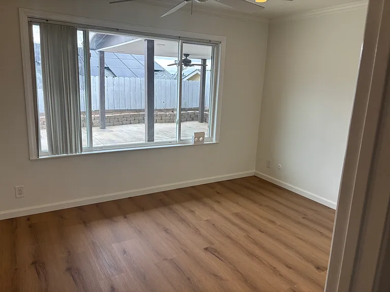 1906 Edith Dr #1 — Photo 11