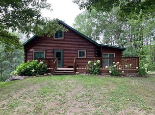 W13528 Balsam Lake Rd, Crivitz, WI 54114