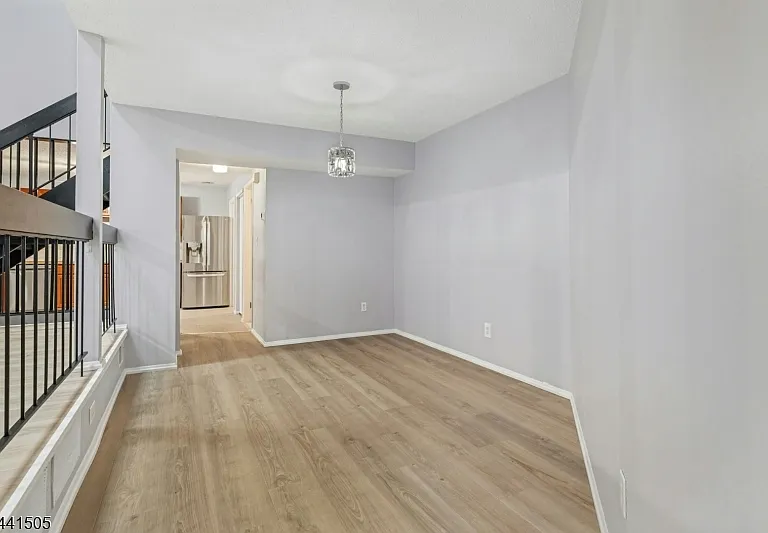 19 Linda Ln — Photo 11