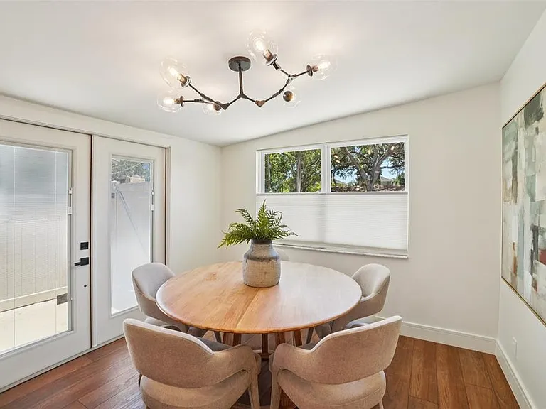 3123 W La Salle St — Photo 9