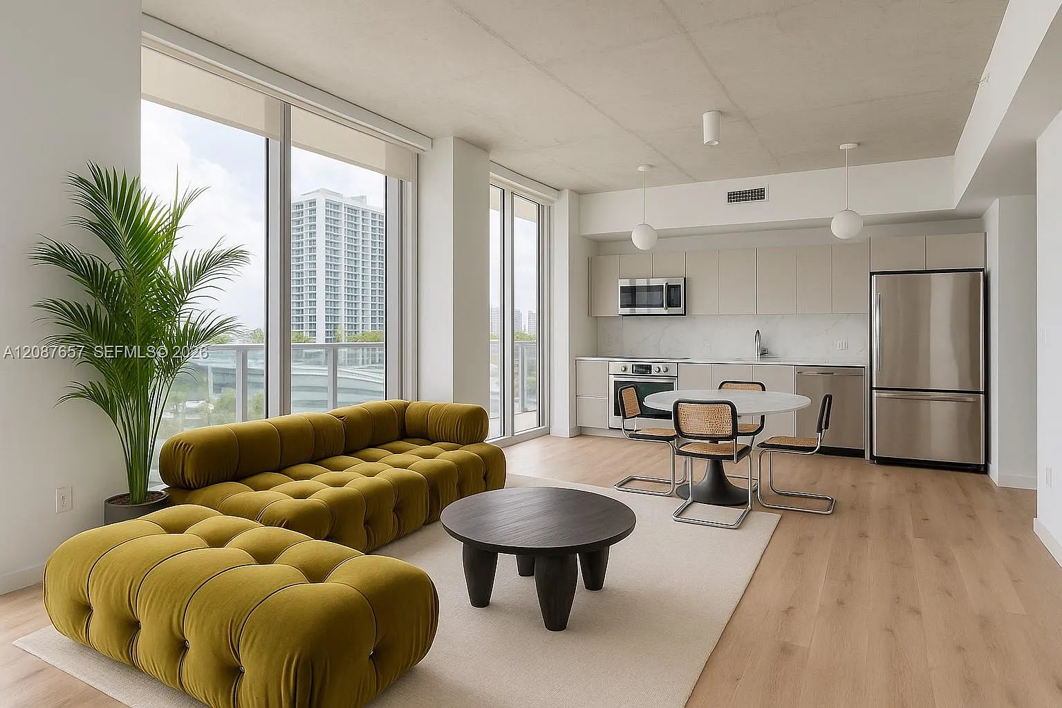 Two Midtown Miami Condo — Photo 1