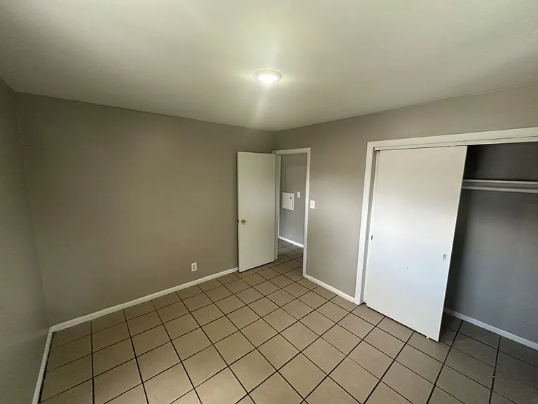 4759 - 4761 N 46th Street - Duplex — Photo 6