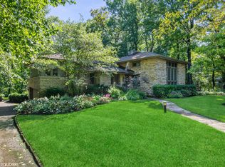 234 Cedar Ave, Highland Park, IL