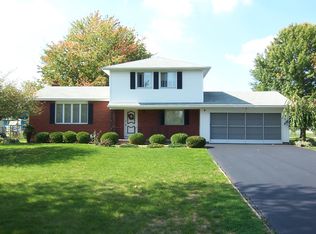 9 Trails End, Rochester, NY 14624