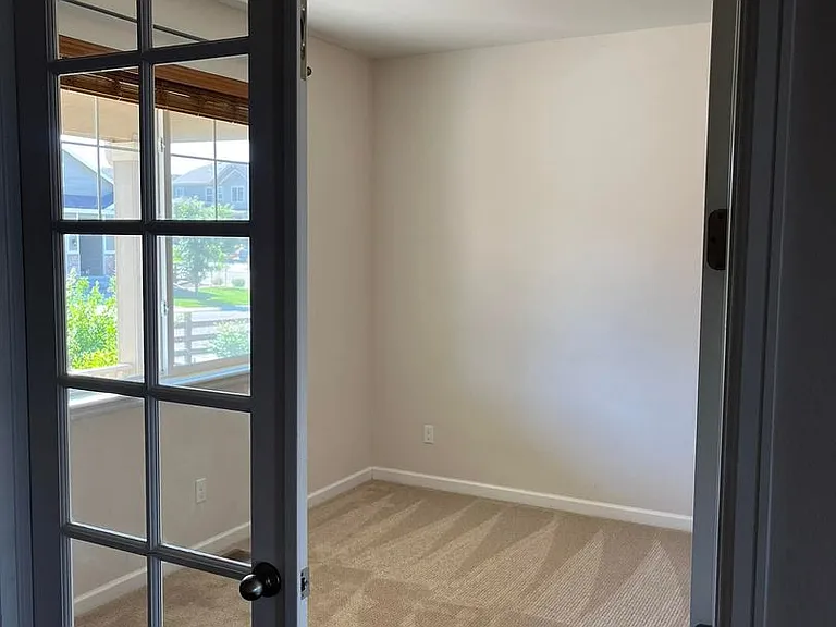5069 S Ukraine St — Photo 5