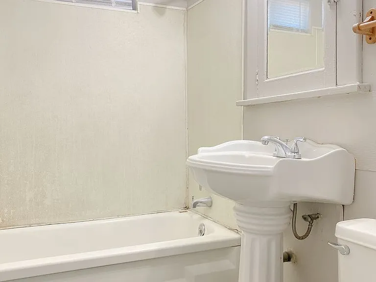 2436 Laurel Ave — Photo 18