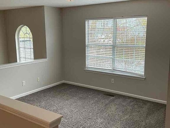 2nd image of 140 Glynwater Dr