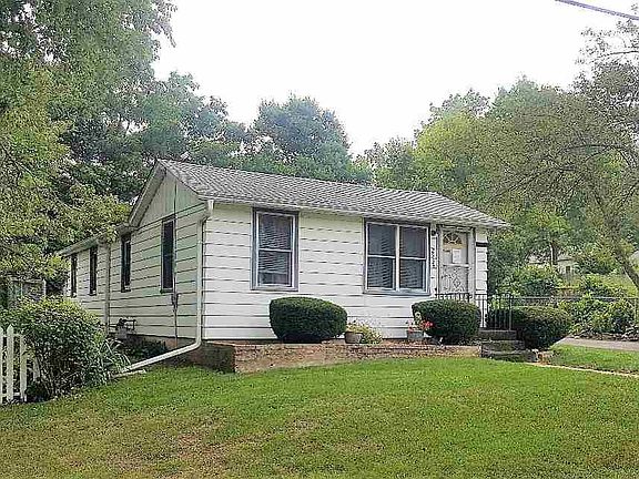 2nd image of 2934 Marshall St
