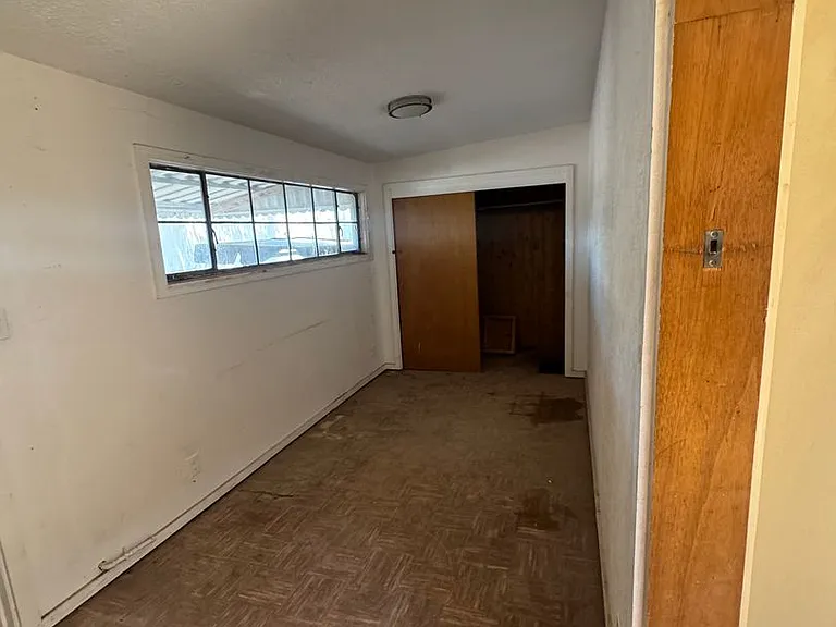 603 Dartmouth Dr NE — Photo 1
