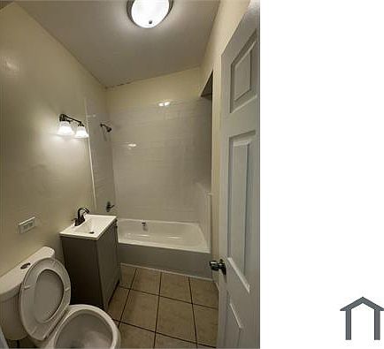 2nd image of 843 N Hamlin Ave #1