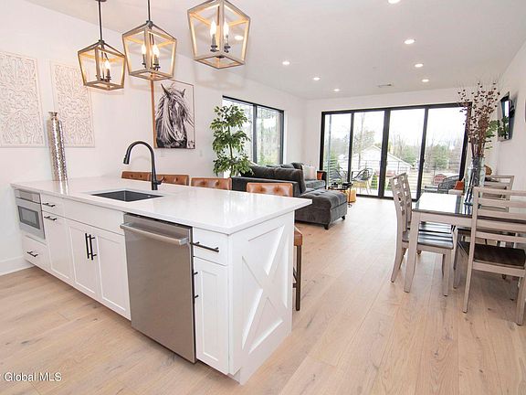 3rd image of 116 West Ave #202