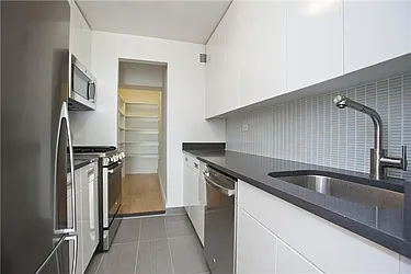 Sold by Space Marketing Shop