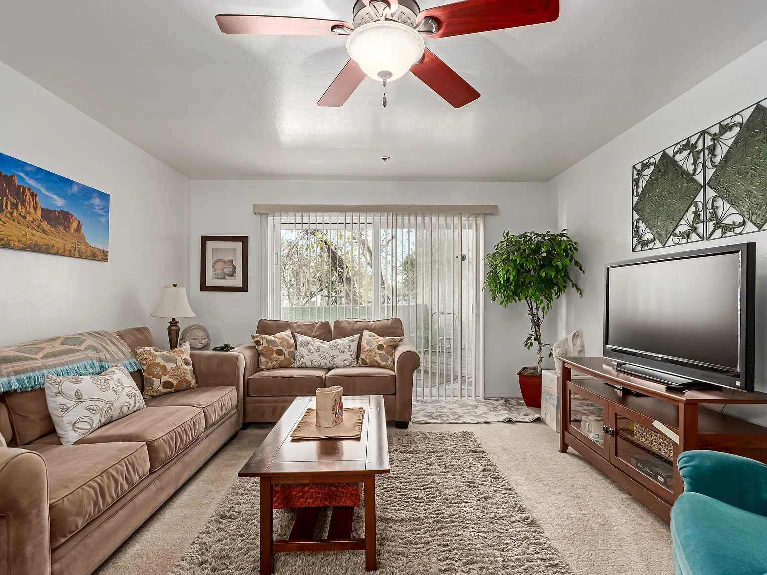 2 bed, 861 sqft, $2,000 — Photo 4